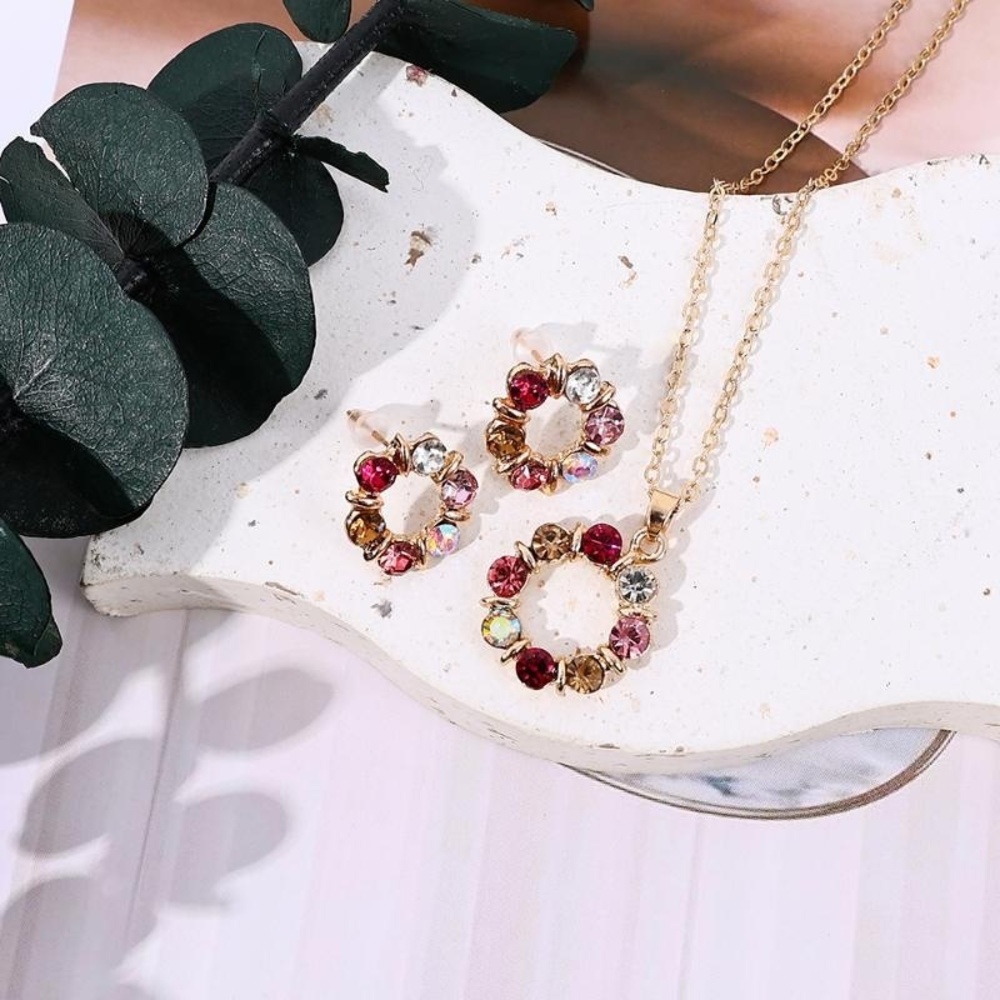 Rose Gold Plated Rhinestone Pendant Necklace & Earrings Set - Picture 5 of 6